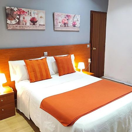 Hostal Cervantes Мадрид Екстер'єр фото