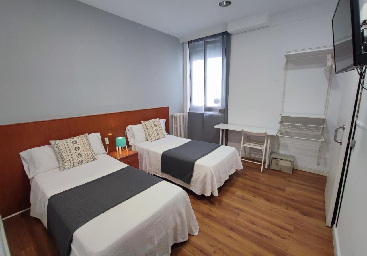 Hostal Cervantes Мадрид Екстер'єр фото