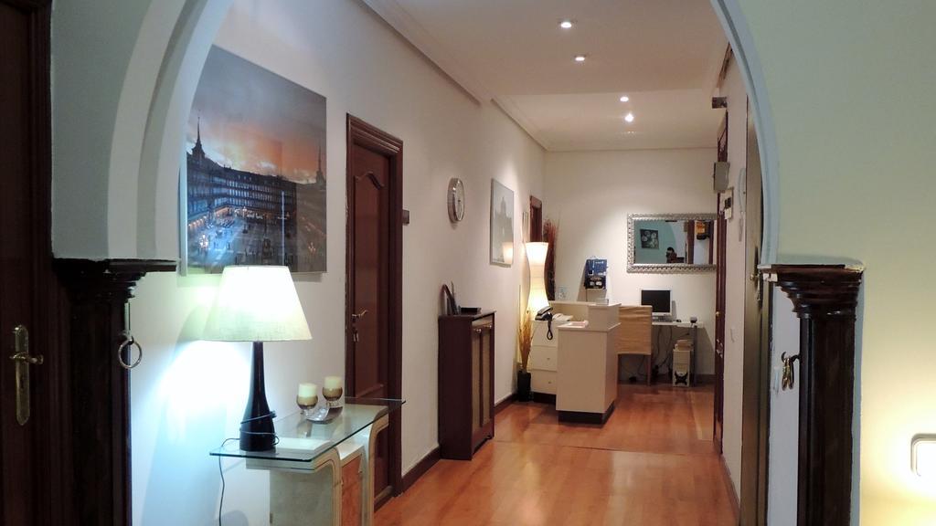 Hostal Cervantes Мадрид Екстер'єр фото