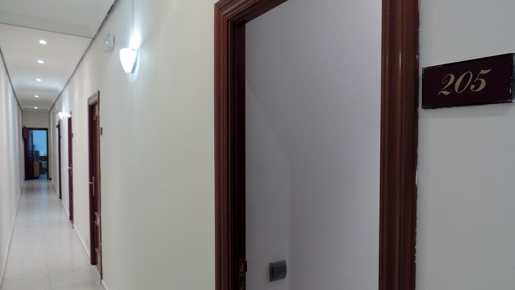 Hostal Cervantes Мадрид Екстер'єр фото