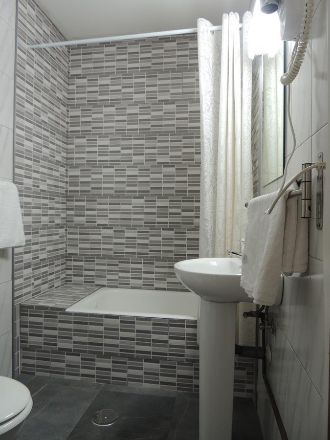 Hostal Cervantes Мадрид Екстер'єр фото